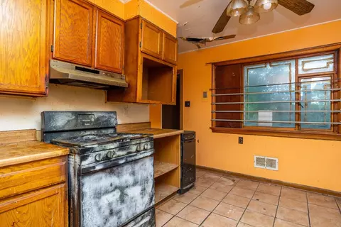 2930 W 2nd Ave, Gary, IN 46404 photo 6