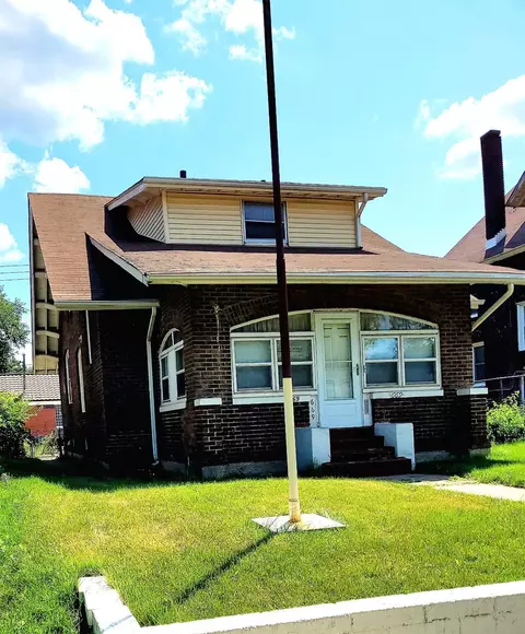 669 Buchanan St, Gary, IN 46402 photo 2