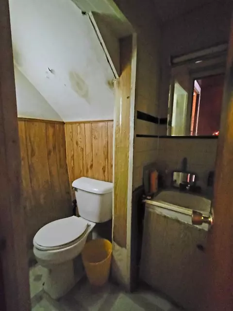 669 Buchanan St, Gary, IN 46402 photo 12