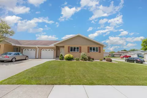 2702 Morningside Dr, Crown Point, IN 46307 photo 1
