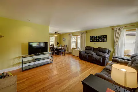 8216 Howard Ave, Munster, IN 46321 photo 3