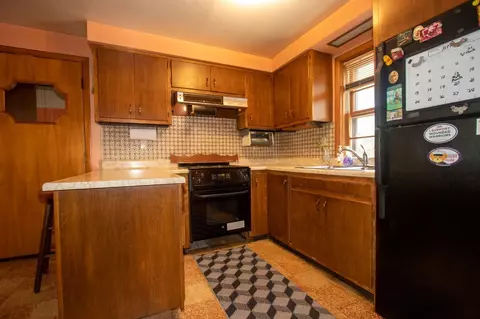 4593 Mckinley St, Gary, IN 46408 photo 3