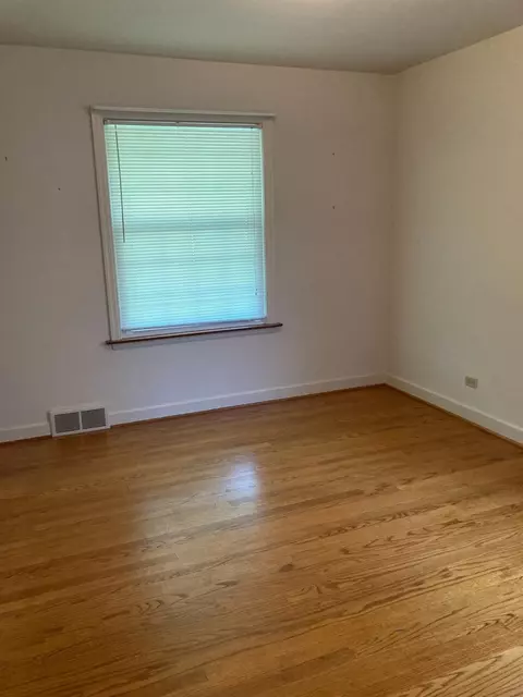 1517 Warwick Ave, Whiting, IN 46394 photo 12