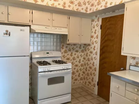 1517 Warwick Ave, Whiting, IN 46394 photo 11
