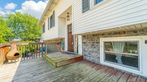 52 Willow Cir, Hebron, IN 46341 photo 2