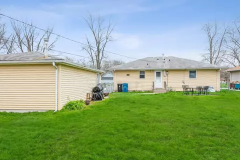 4520 Ralston Pl, Griffith, IN 46319 photo 9