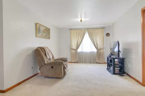 3636 Boulevard Dr, Highland, IN 46322 photo 12