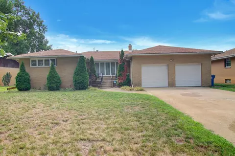 3636 Boulevard Dr, Highland, IN 46322 photo 1