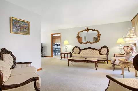 3636 Boulevard Dr, Highland, IN 46322 photo 2