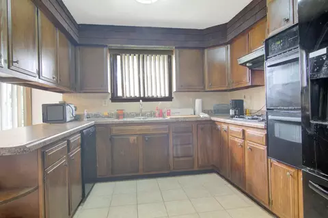 3636 Boulevard Dr, Highland, IN 46322 photo 16