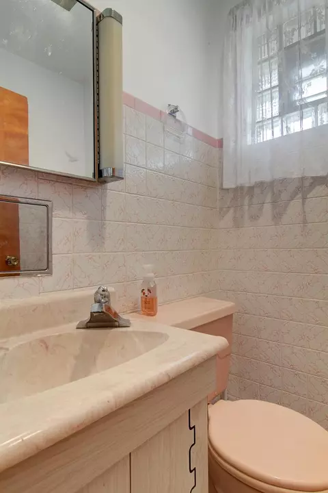 3636 Boulevard Dr, Highland, IN 46322 photo 7