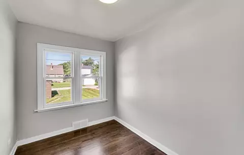 7538 Tapper Ave, Hammond, IN 46324 photo 3