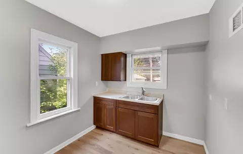 7538 Tapper Ave, Hammond, IN 46324 photo 5