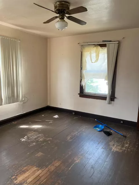 733 Vermont St, Gary, IN 46402 photo 7