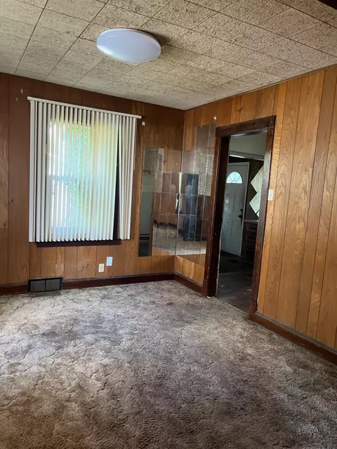 733 Vermont St, Gary, IN 46402 photo 3