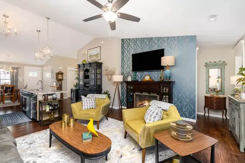 7786 Wright St, Merrillville, IN 46410 photo 3