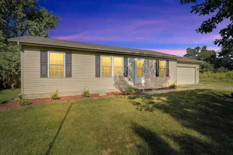 98 N Broadway St, Wheatfield, IN 46392 photo 2