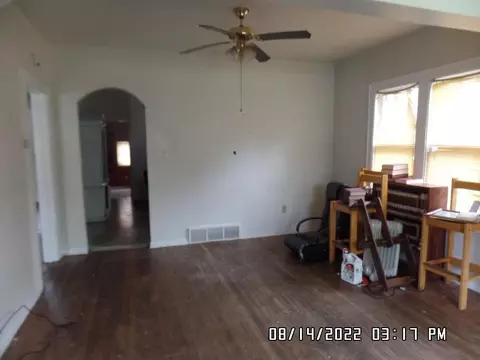 301 S Henry St, Gary, IN 46403 photo 13