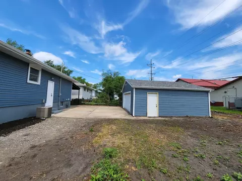 2463 Waite St, Gary, IN 46404 photo 2