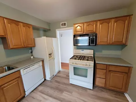 7325 Oak Ave, Gary, IN 46403 photo 11