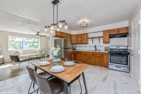 604 S Wayne St, Gary, IN 46403 photo 6