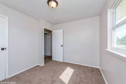 604 S Wayne St, Gary, IN 46403 photo 8