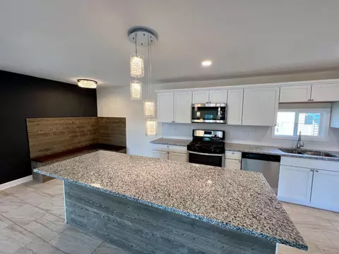 424 W 45th Ave, Gary, IN 46408 photo 6