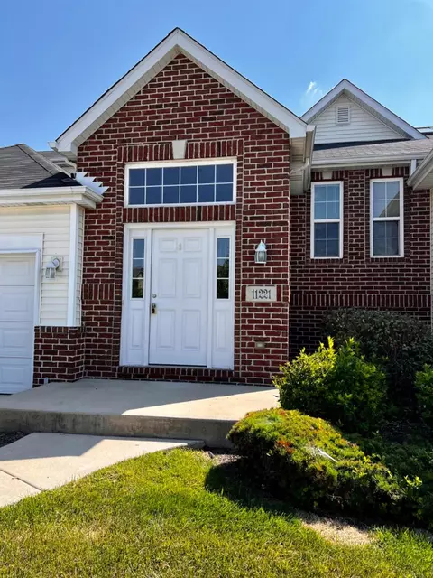 11221 Pike Pl, Winfield, IN 46307 photo 2