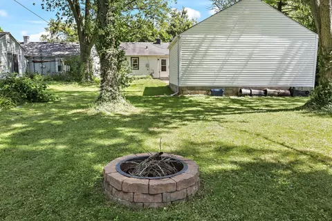 335 Maple Ln, Crown Point, IN 46307 photo 15