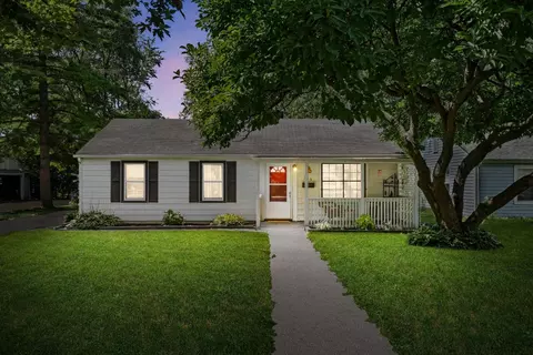 335 Maple Ln, Crown Point, IN 46307 photo 1