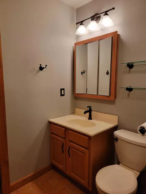 901 Mohawk Dr, Crown Point, IN 46307 photo 16