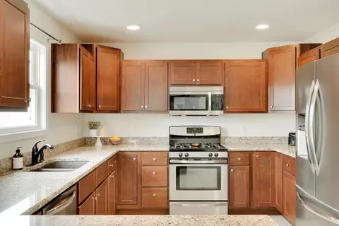 7435 Falling Leaf Cir, Schererville, IN 46375 photo 16