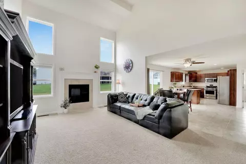 7435 Falling Leaf Cir, Schererville, IN 46375 photo 13