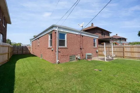 2017 Calumet Ave, Whiting, IN 46394 photo 17