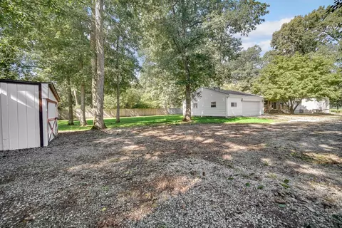 15071 Heritage Dr, Wheatfield, IN 46392 photo 3