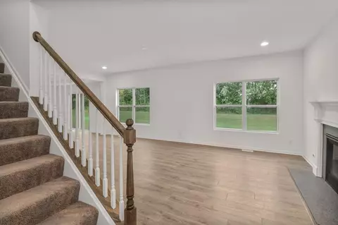 5745 Burr Ridge Cir, Crown Point, IN 46307 photo 9