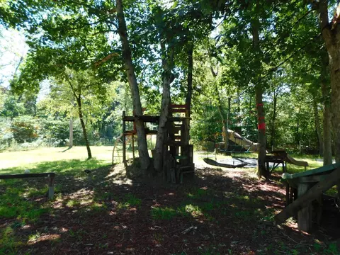 9589 N 490, De Motte, IN 46310 photo 10