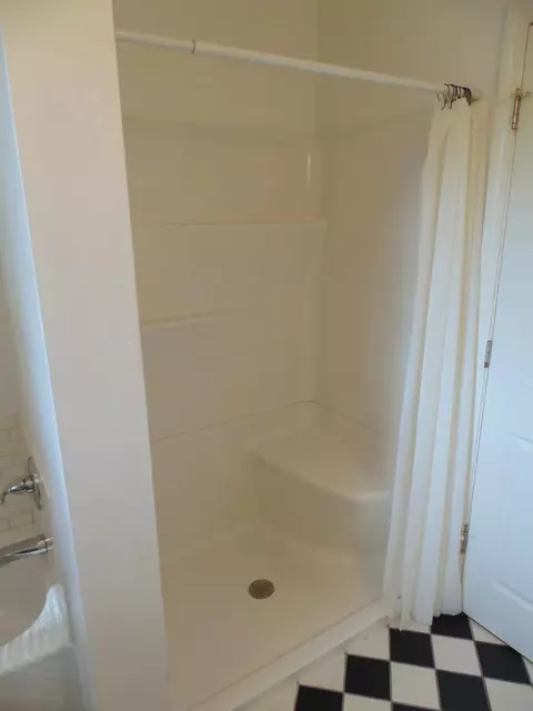 740 N Henry St, Gary, IN 46403 photo 35