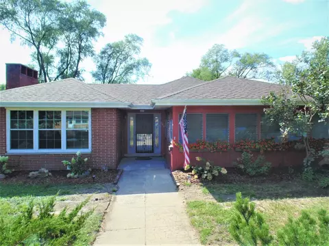 740 N Henry St, Gary, IN 46403 photo 2