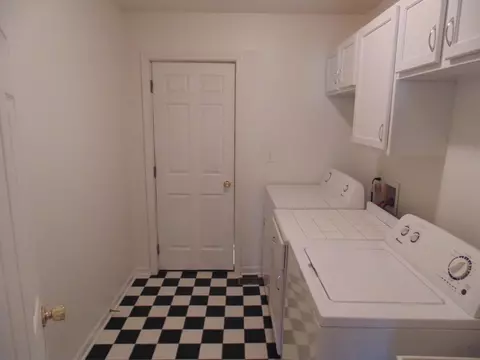740 N Henry St, Gary, IN 46403 photo 37