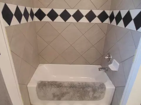 740 N Henry St, Gary, IN 46403 photo 34