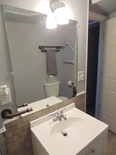 740 N Henry St, Gary, IN 46403 photo 56