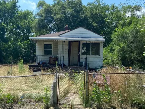 2460 Polk St, Gary, IN 46407 photo 1
