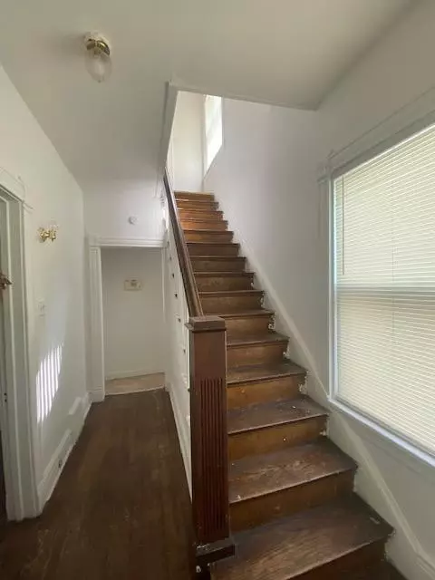 643 Harrison St, Gary, IN 46402 photo 5