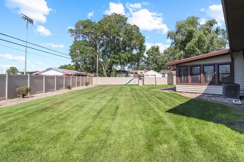 1149 Beatrice Ln, Munster, IN 46321 photo 23