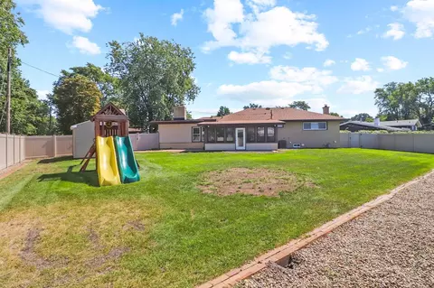 1149 Beatrice Ln, Munster, IN 46321 photo 22
