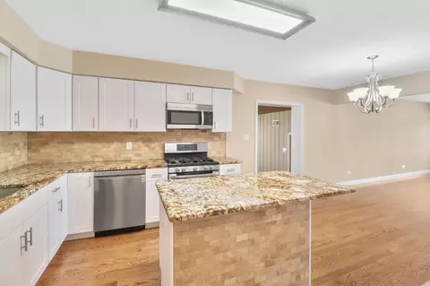 1149 Beatrice Ln, Munster, IN 46321 photo 4
