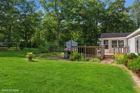 4375 Old Orchard Ln, Wheatfield, IN 46392 photo 4