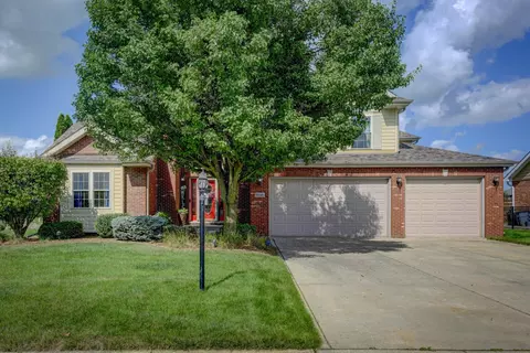 9948 Margo Ln, Munster, IN 46321 photo 1