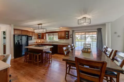 9948 Margo Ln, Munster, IN 46321 photo 14
